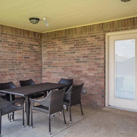 Cheerful 3 Bedroom Home, King Bed, 10 Min From Palo Duro Canyon, Fireplace, Washer Dryer Bagian luar foto